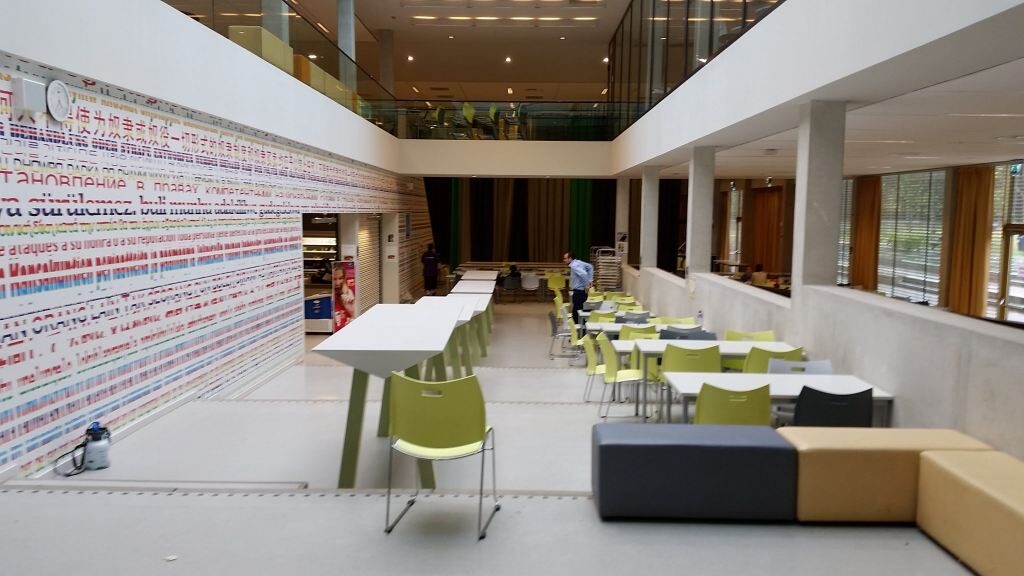 de kantine van de internationale school