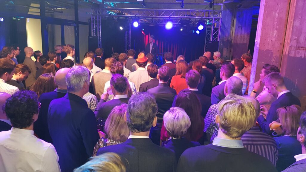 Steven Nelemans Amber