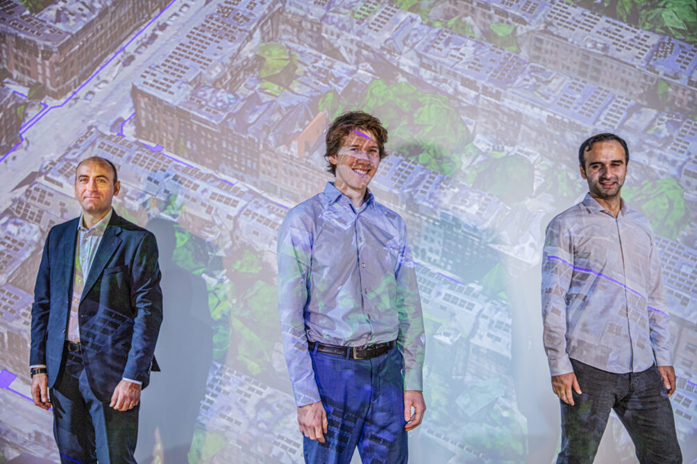 This image has an empty alt attribute; its file name is MaartenOlindoHesar-1004x669.jpg