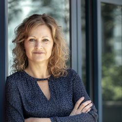 This image has an empty alt attribute; its file name is Yvonne-EHC.jpg