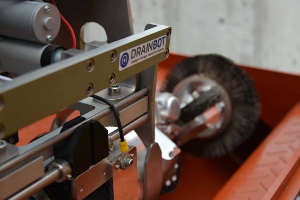 Tunneldrainage, Tunnelwartung, Tunnelentwässerung, DrainBot