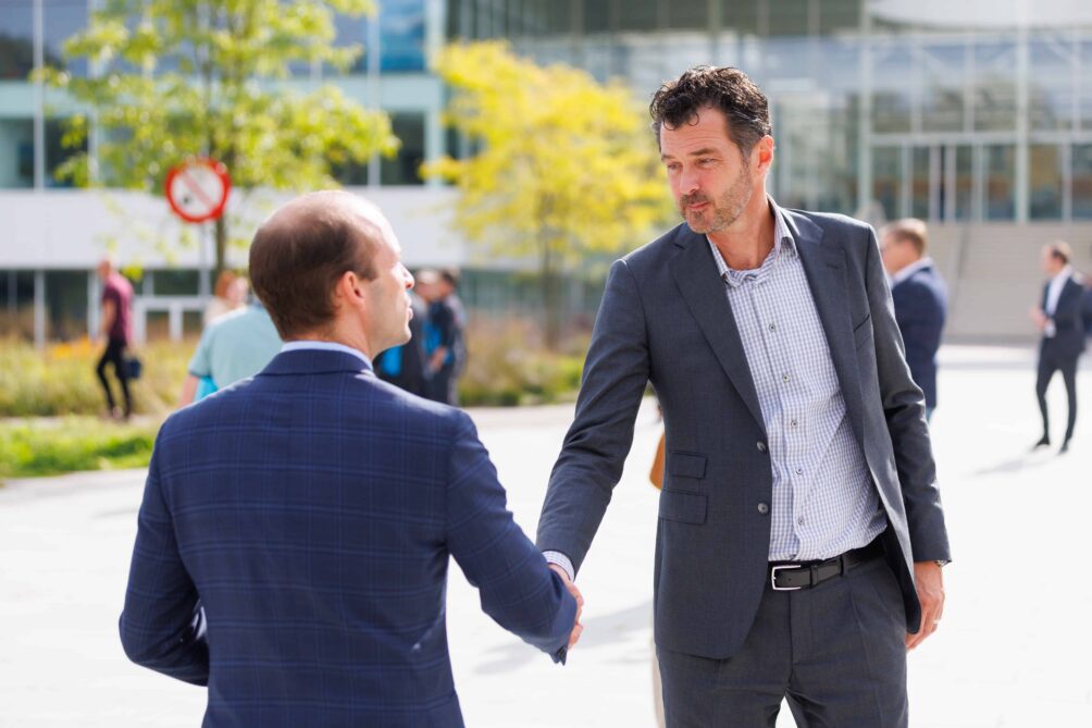Persmoment bestemmingsplan BIC II met op de foto o.a wethouder Stijn Steenbakkers van de gemeente Eindhoven en Ferdinand Gremmen van SDK Vastgoed. 27-9-2023. Foto: Bram Saeys