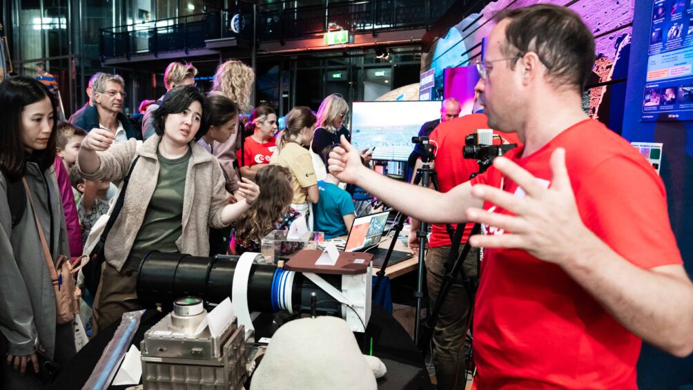 The Space Week, Open Day. © ESA-SJM Photography